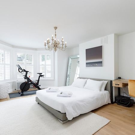 Spacious 2 Bedroom Apartment With Beautiful Garde Brighton Exterior photo