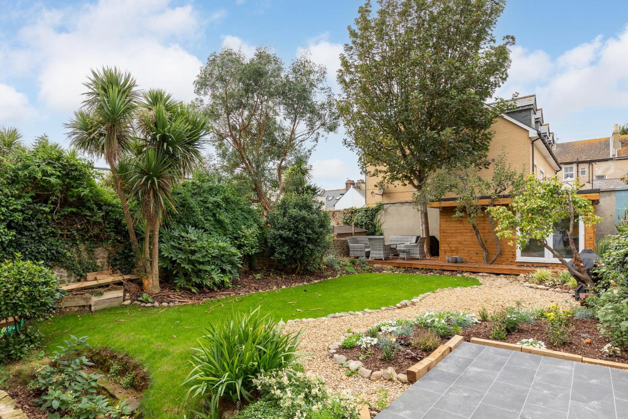 Spacious 2 Bedroom Apartment With Beautiful Garde Brighton Exterior photo