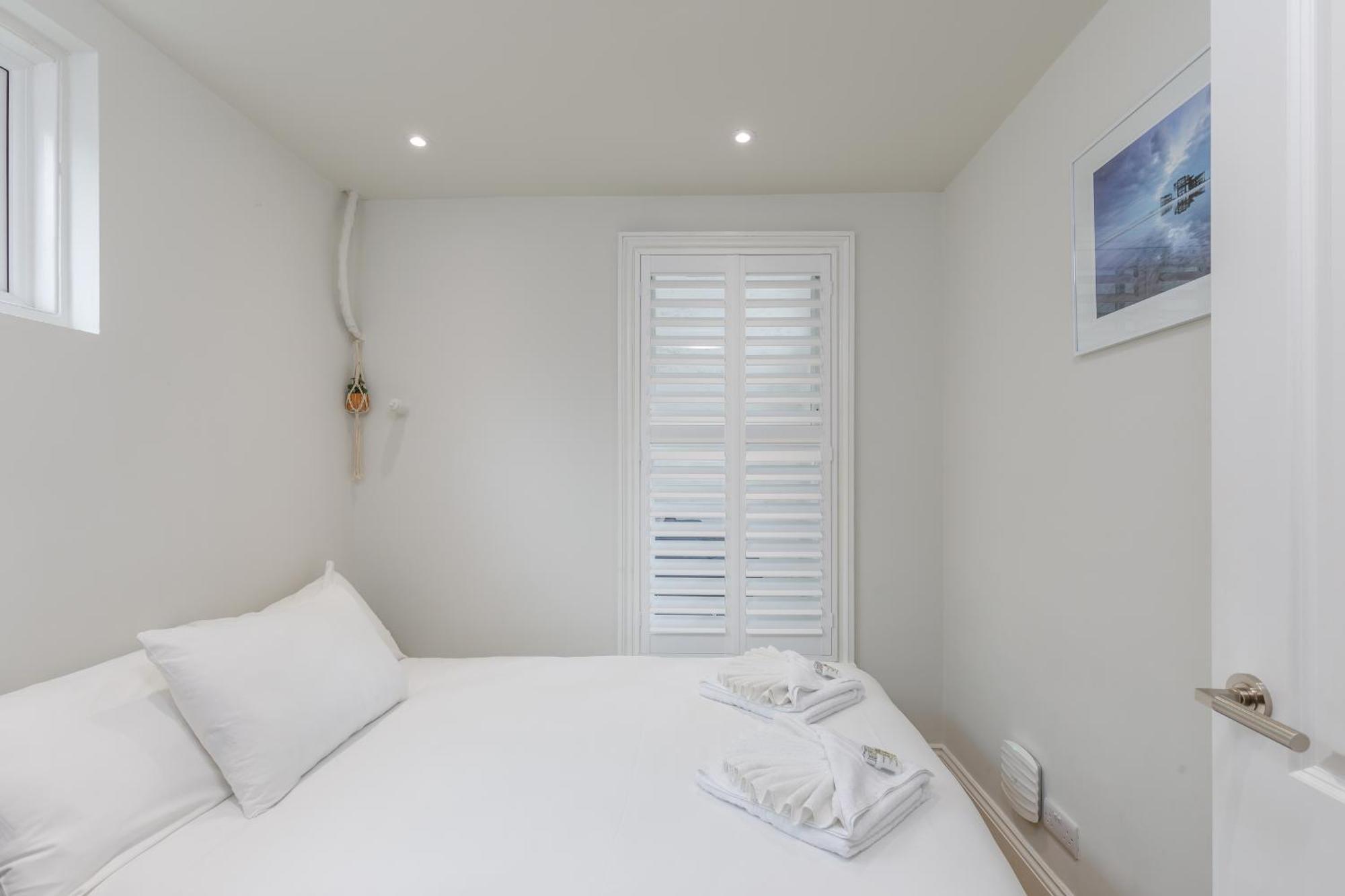 Spacious 2 Bedroom Apartment With Beautiful Garde Brighton Exterior photo